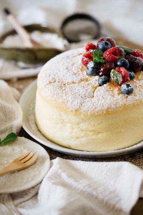 Creamy Yogurt Cake: Light, Delicious and Easy to Make!