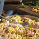 Salmon farfalle