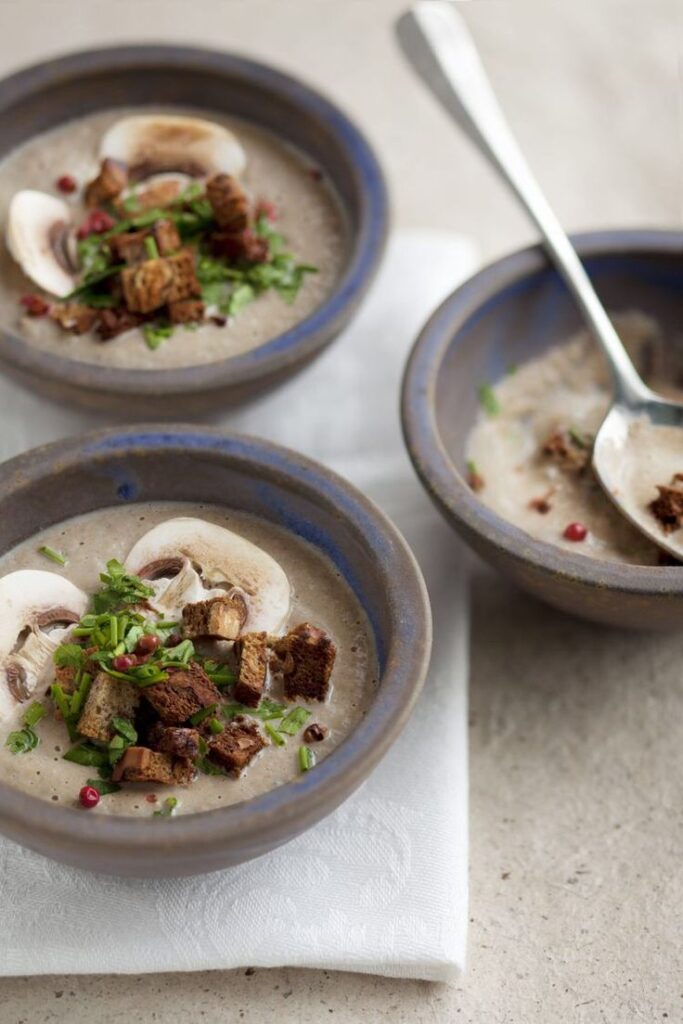 Cream of Potatoes with Mushrooms