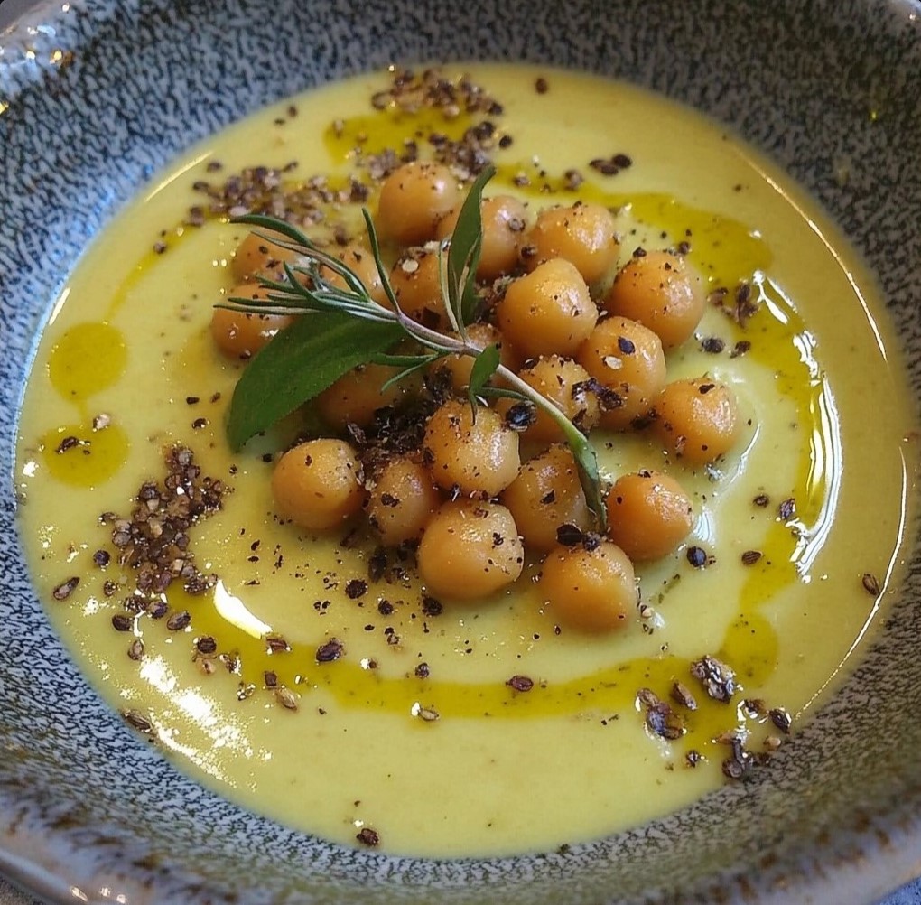 Cream of Fennel, Leek and Potato with Spicy Chickpeas, Mixed Seeds and Marjoram