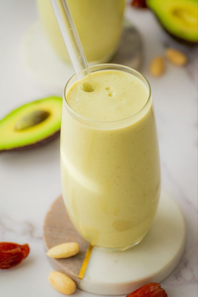 Energizing smoothie with almonds, banana and avocado