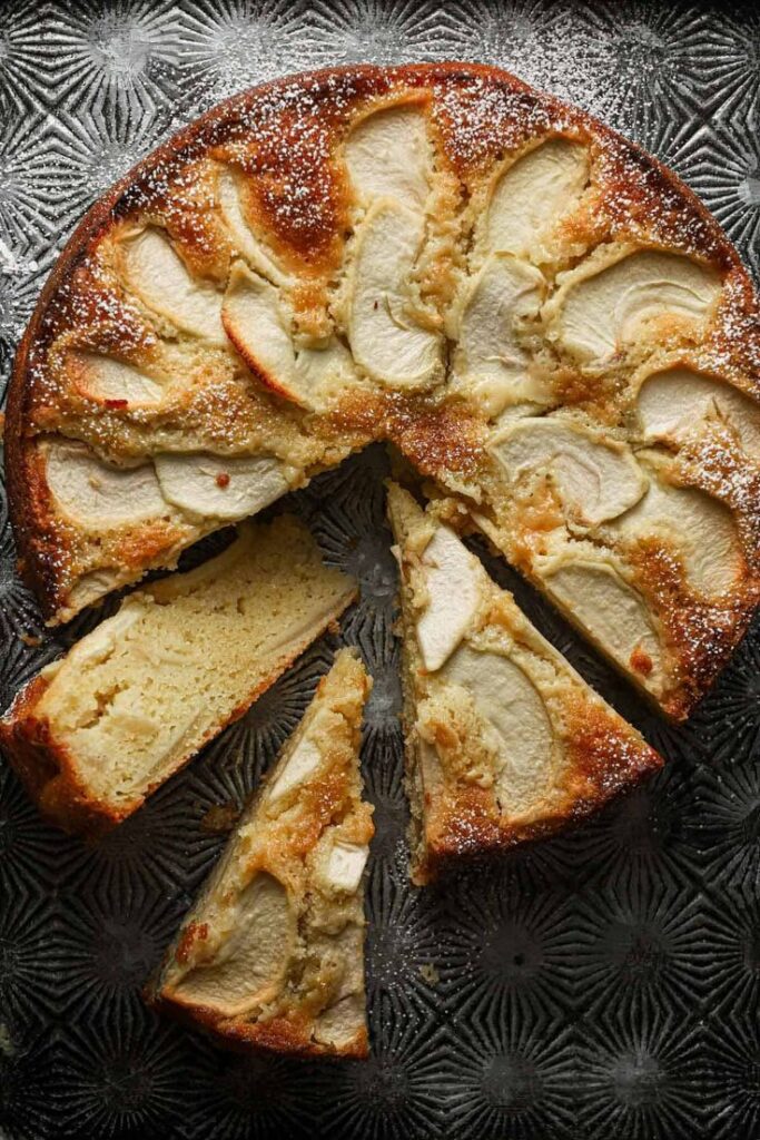 Soft and delicious apple cake