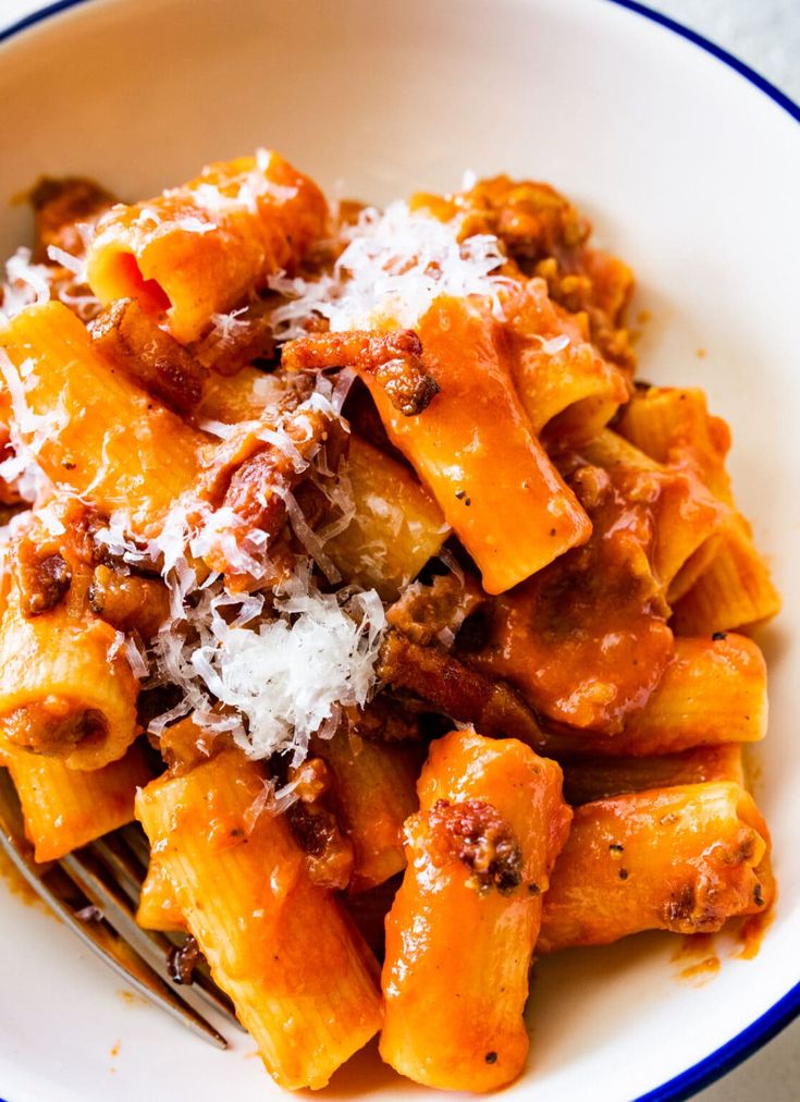 Rigatoni alla Zozzona