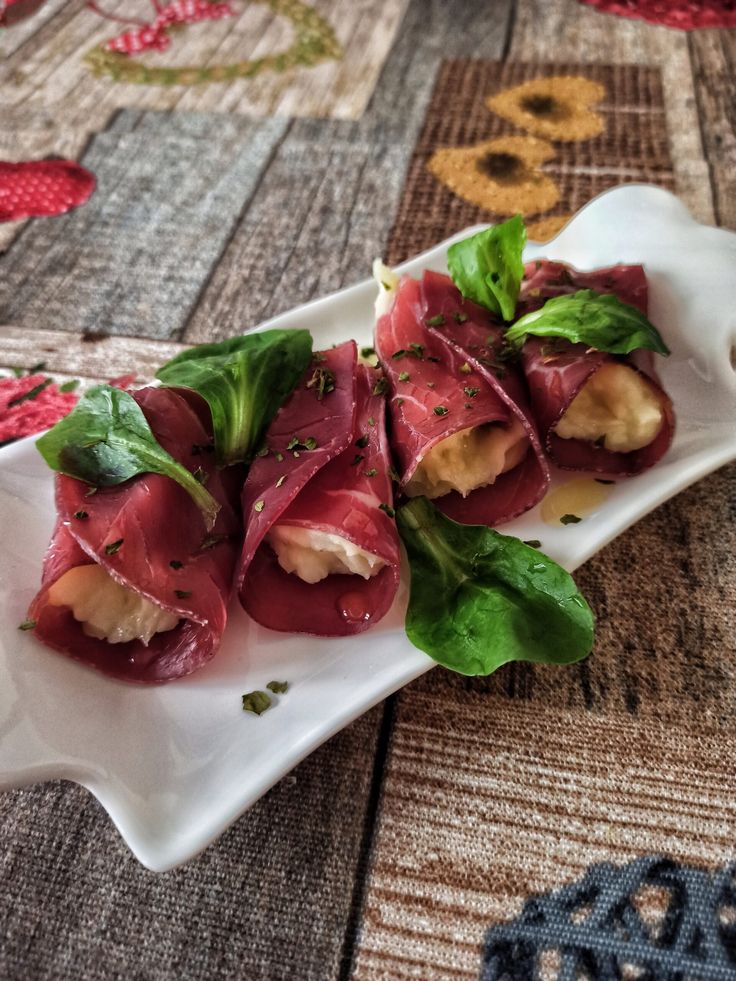 Bresaola and Ricotta Rolls with Rocket and Walnuts