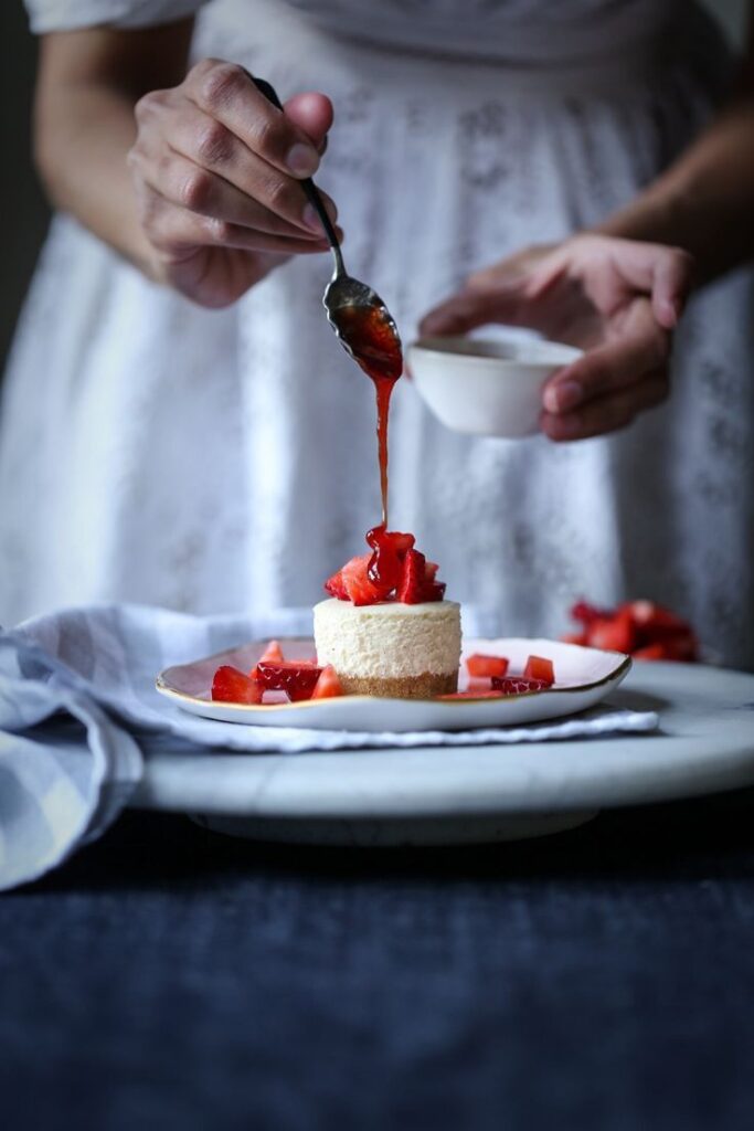 Quick Cake with Yogurt and Mascarpone: Ready in a Moment and Without Flour!