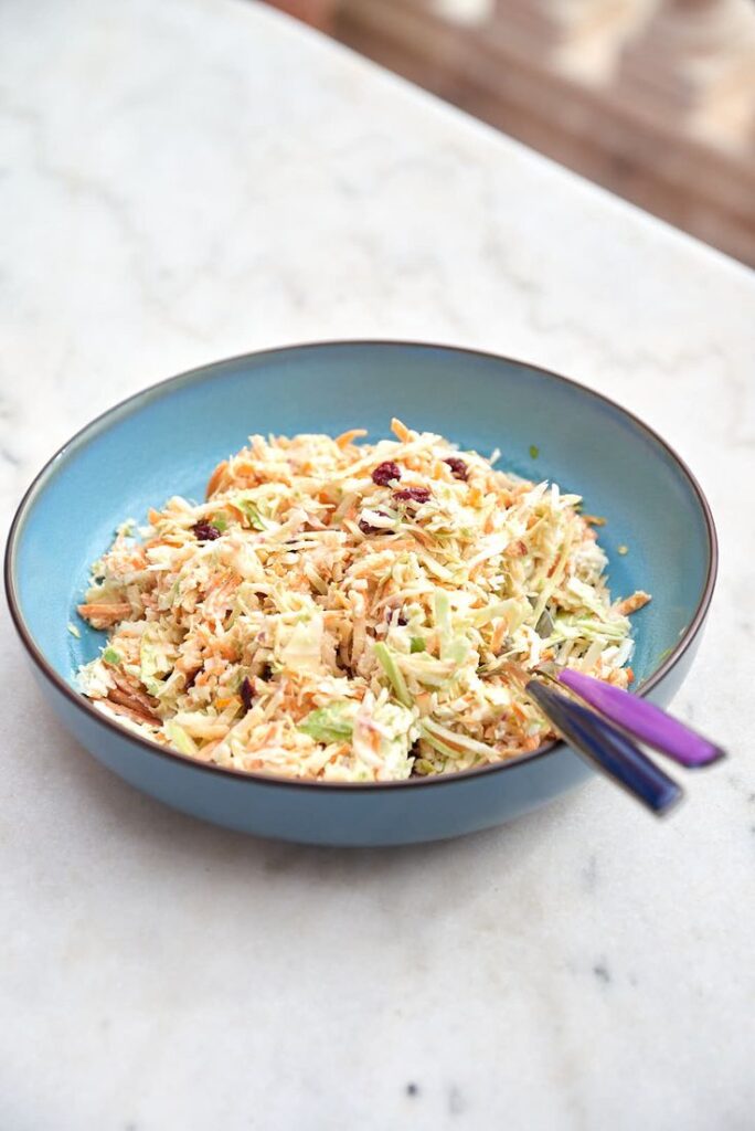 I can’t stop eating this cabbage, carrot and apple salad. So fresh and crunchy!