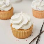 VANILLA CUPCAKES