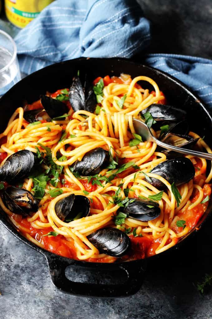 Spaghetti with Mussels and Clams