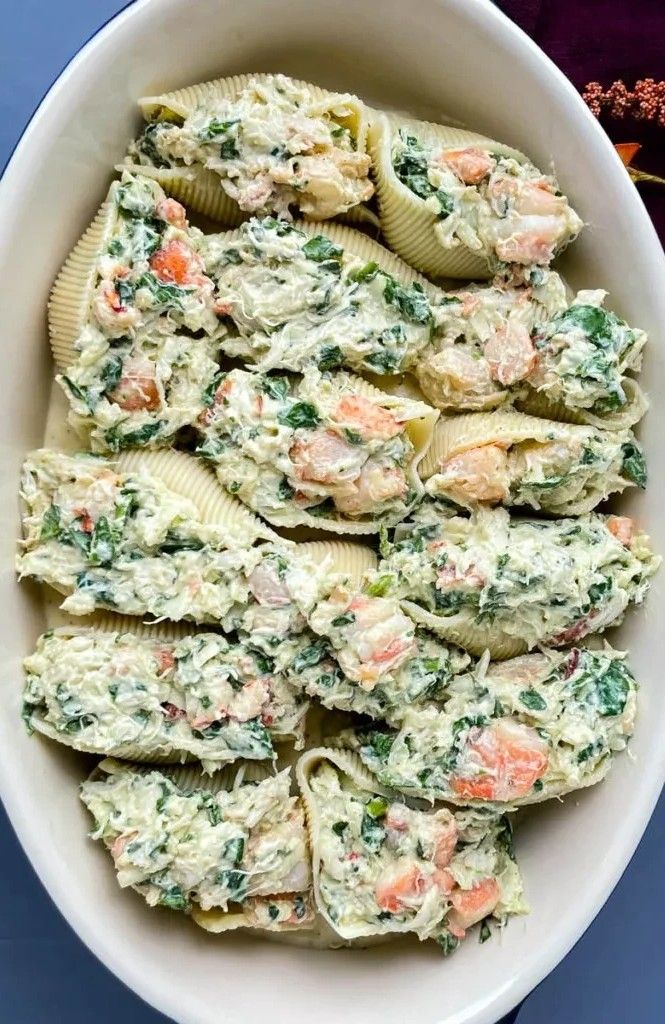 Conchiglioni Stuffed with Zucchini and Salmon