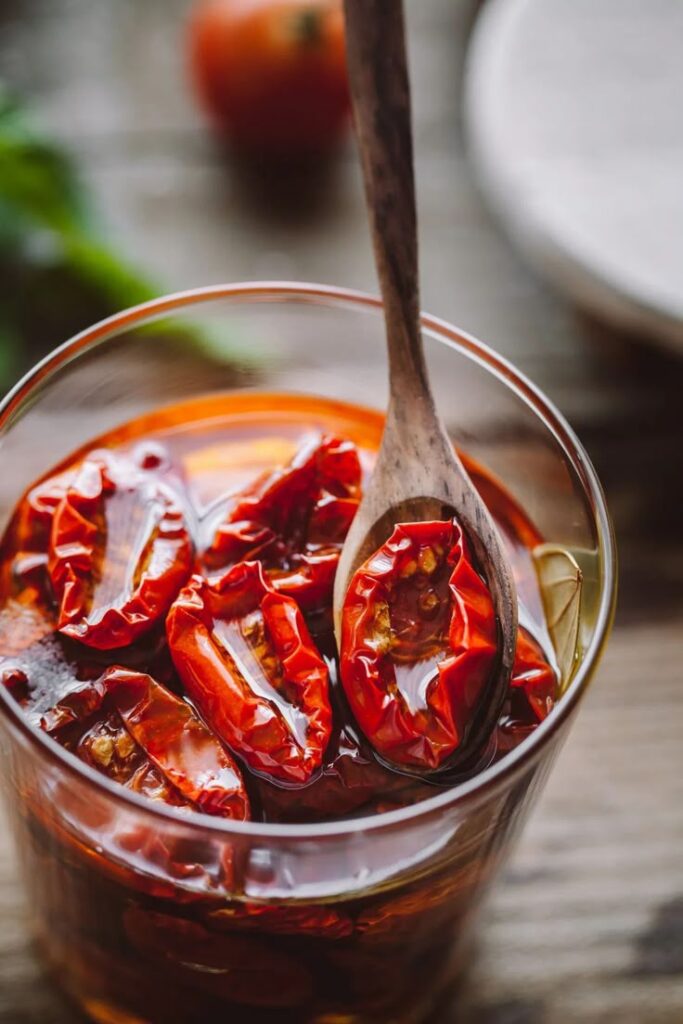 Sun-dried tomatoes in oil