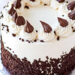 Decadent Hershey’s Chocolate Delight with Cream Cheese and Buttercream