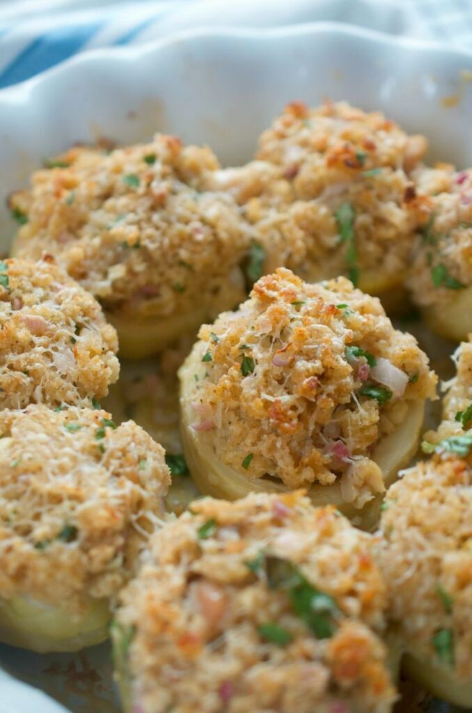 Baked stuffed artichokes with potatoes