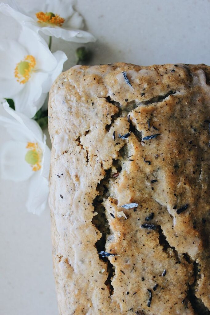 Cake without white flour and without sugar