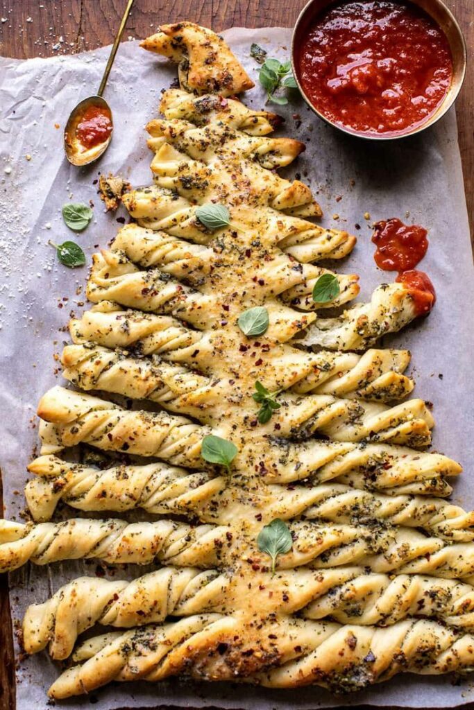 Christmas Tree Puff Pastry Appetizer (Only 3 Ingredients!)