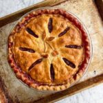 Altamuran pie with cod