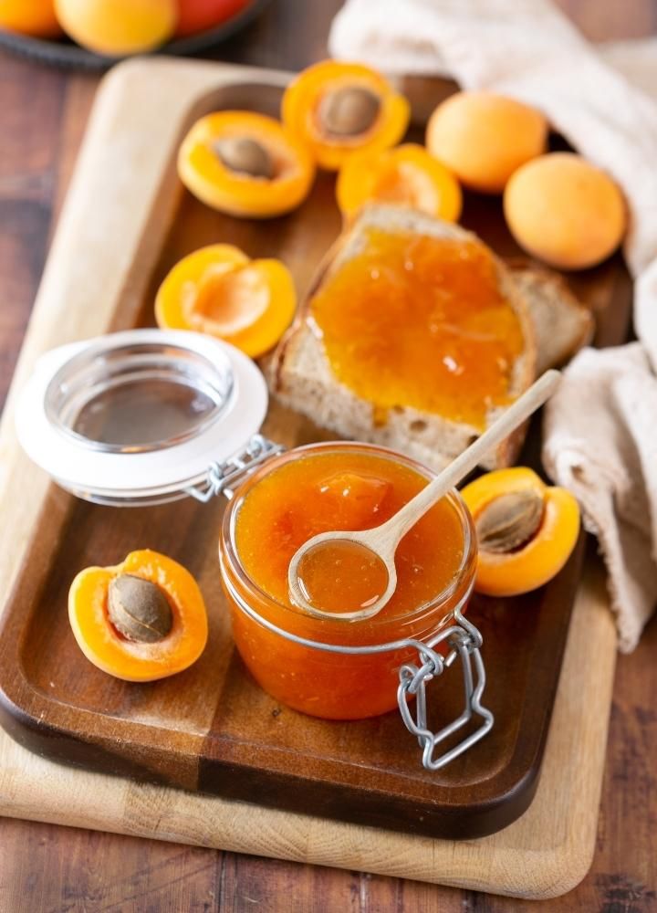 Apricot jam