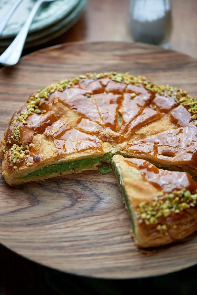 Galette des Rois with Pistachio: A Delicious Variation of a Royal Tradition