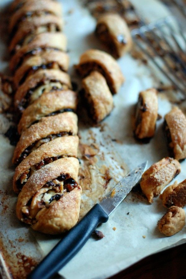 Shortcrust pastry roll with sour cherry jam and crumbled amaretti