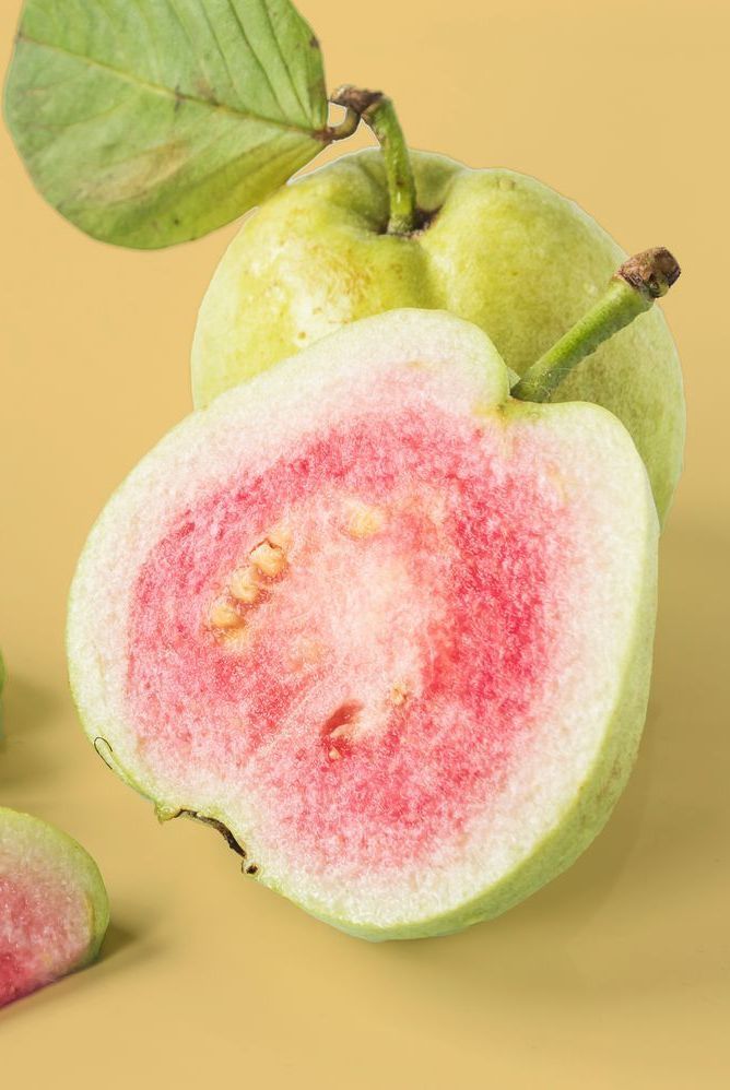 12 Things You Need to Know Before Eating Guava