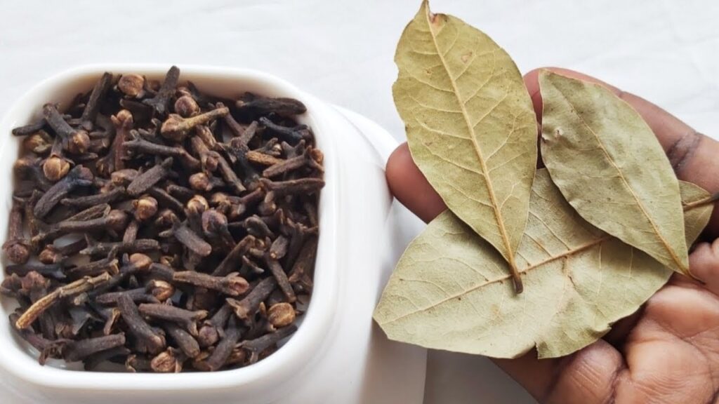 Cloves and Bay Leaves: The Benefits