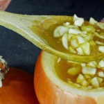 Honey and Onion Elixir – A Natural Antibiotic to Boost Your Immunity