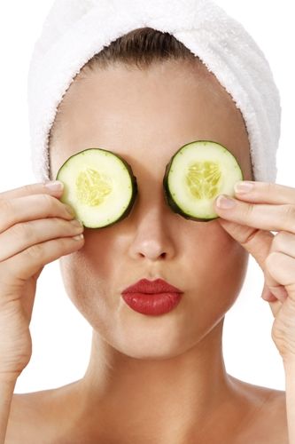 Refresh Your Vision: A Daily Dose of Cucumber Bliss for Healthier Eyes